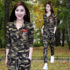 批发早秋迷彩服长袖立领t恤女新款<b class='q'>广场</b>水兵<b class='q'>舞</b>两件套户外休闲运动上衣