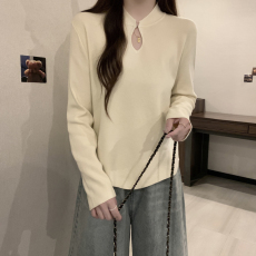 批发大码女装设计感镂空针织打底衫胖mm简约显瘦秋冬百搭毛衣套头上衣