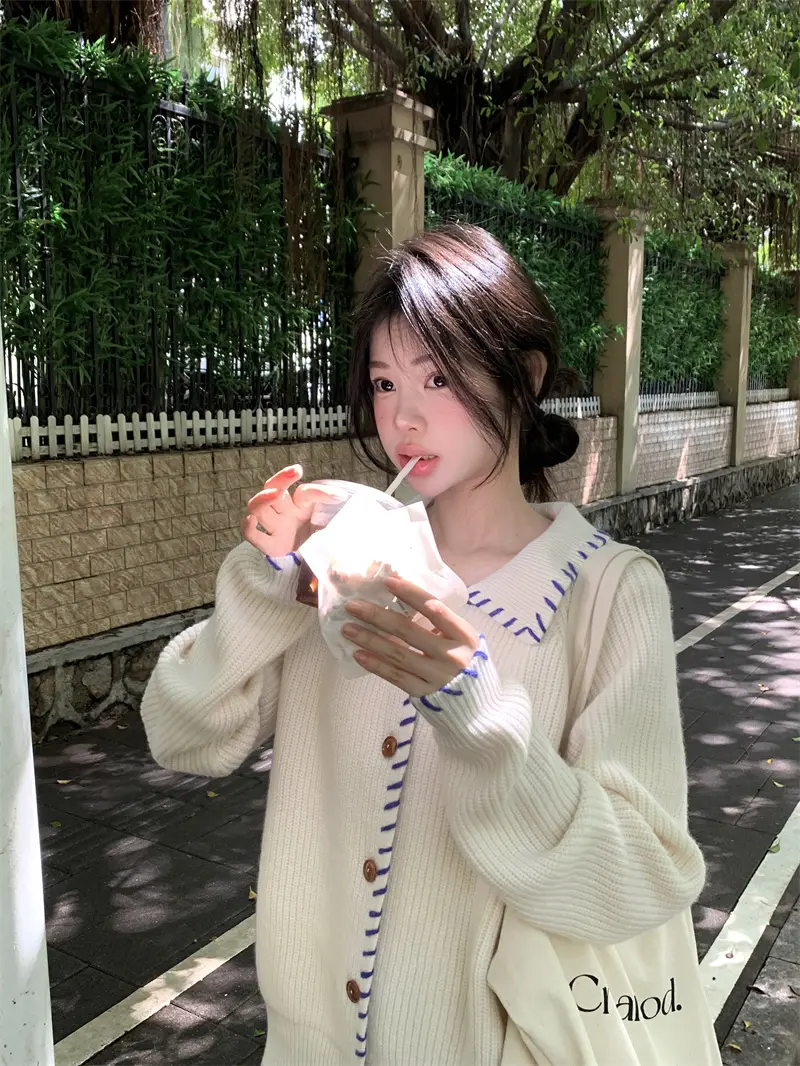 단추 니트 가디건 상세 이미지 5