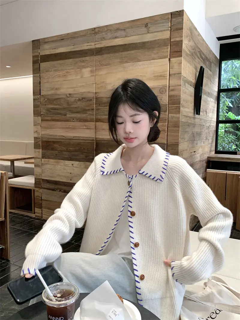 단추 니트 가디건 상세 이미지 9