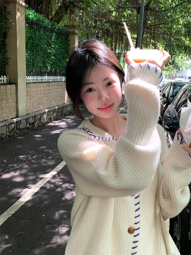 단추 니트 가디건 상세 이미지 10