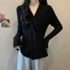批发实拍 胖妹妹秋冬装新款毛衣不规则设计感纯色针织衫显瘦正肩上衣