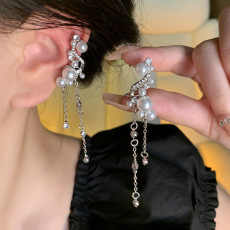 批发轻奢小众长款流苏镶钻耳环女无耳洞耳骨夹珍珠耳钉女百搭气质耳饰