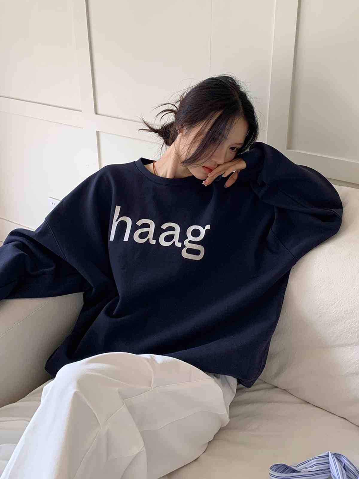 Loose thin pullover letter oversized hoodie for women, autumn outfit with plush versatile round neck_voghion.com