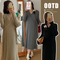 批发实拍~孕妇秋冬装外穿时尚连衣裙2024新款针织打底毛衣配大衣