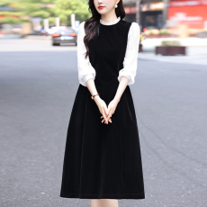 批发轻奢法式复古赫本风小黑裙2026春季新款时尚简约气质大码<b class='q'>连衣裙</b>女