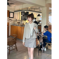 批发一整套早秋穿搭西装<b class='q'>外套</b>女设计感小清新格纹短裙学院风衬衫套装潮