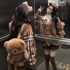 批发学院风慵懒感毛衣开衫外套秋冬外搭宽松V领撞色格子<b class='q'>条纹</b>针织套装