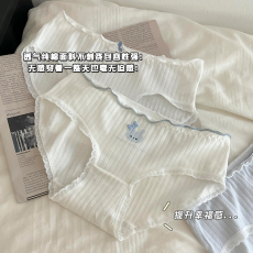 批发实拍实价7A抗菌三角裤<b class='q'>内裤</b>少女中腰透气女生纯棉高弹力小清新<b class='q'>可爱</b>