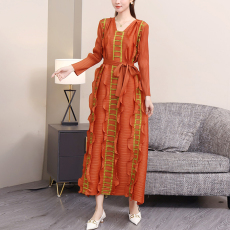 批发欧洲站2024秋季新款时尚褶皱圆领拼接修身显瘦连衣裙中长款百褶裙