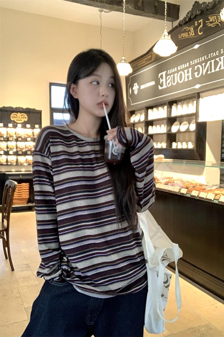 Actual shot~Striped knitted long-sleeved T-shirt for women in autumn, round neck inner layering shirt, loose retro lazy top