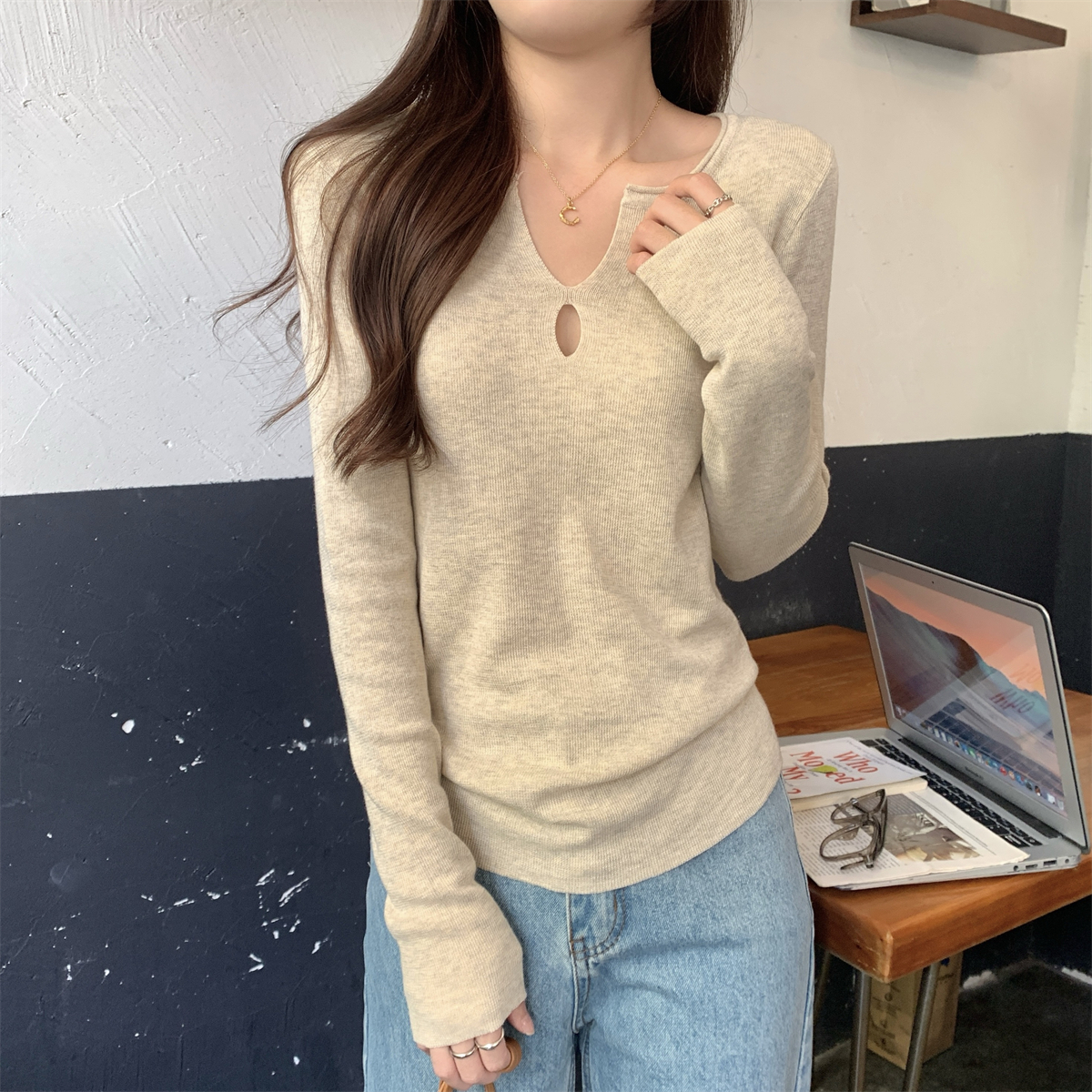 Actual shot of autumn and winter Korean style semi-open collar temperament hollow soft waxy 6 wool knitted bottoming shirt long-sleeved top for women