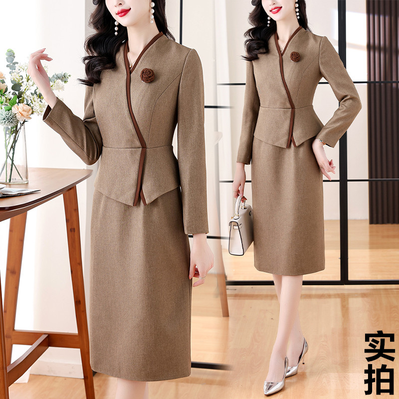 PF25809# 2024秋季新款假两件套装气质女装连衣裙高级显瘦时尚长袖裙