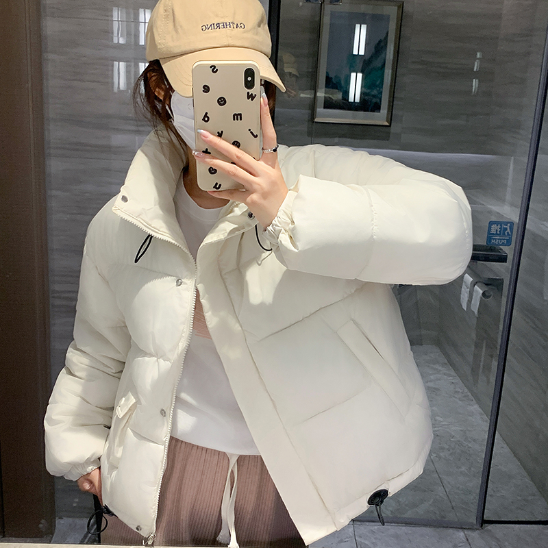 Real shot of fashionable cotton-padded clothes for women, trendy ins winter 2024 new style, small cotton-padded jackets, niche salt-bread clothes