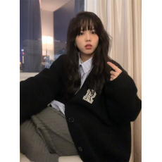 批发<b class='q'>韩版</b>宽松开衫女秋冬新款学院风毛衣小个子外套