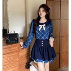 批发实拍大码胖MM新款<b class='q'>秋</b>减龄学院风格纹娃娃领上衣+拼接A字半身裙套装