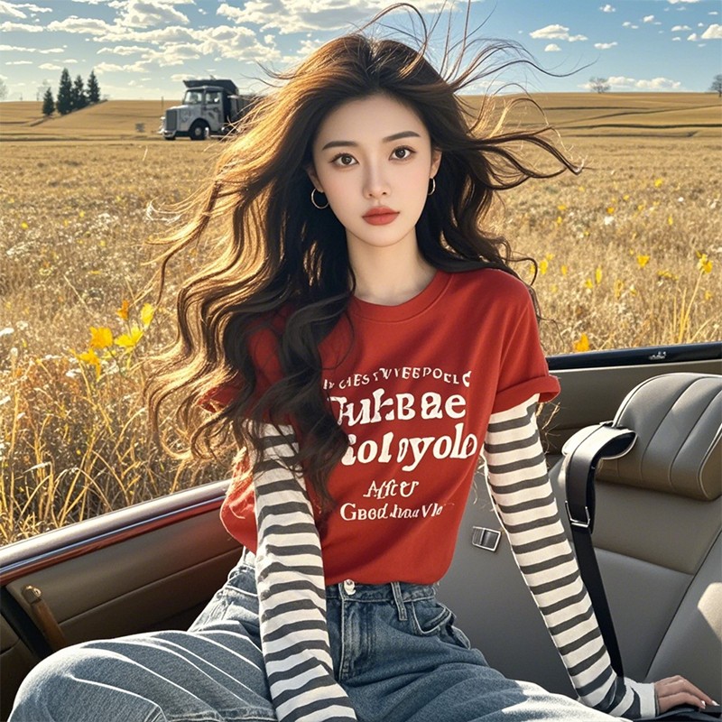 가을 외국 가스 고유 한 Chic 슈퍼 잘 생긴 빨간색 스트라이프 페이크 레이어드 맨위 디자인 센스 작은 대중 긴팔 티셔츠 여성