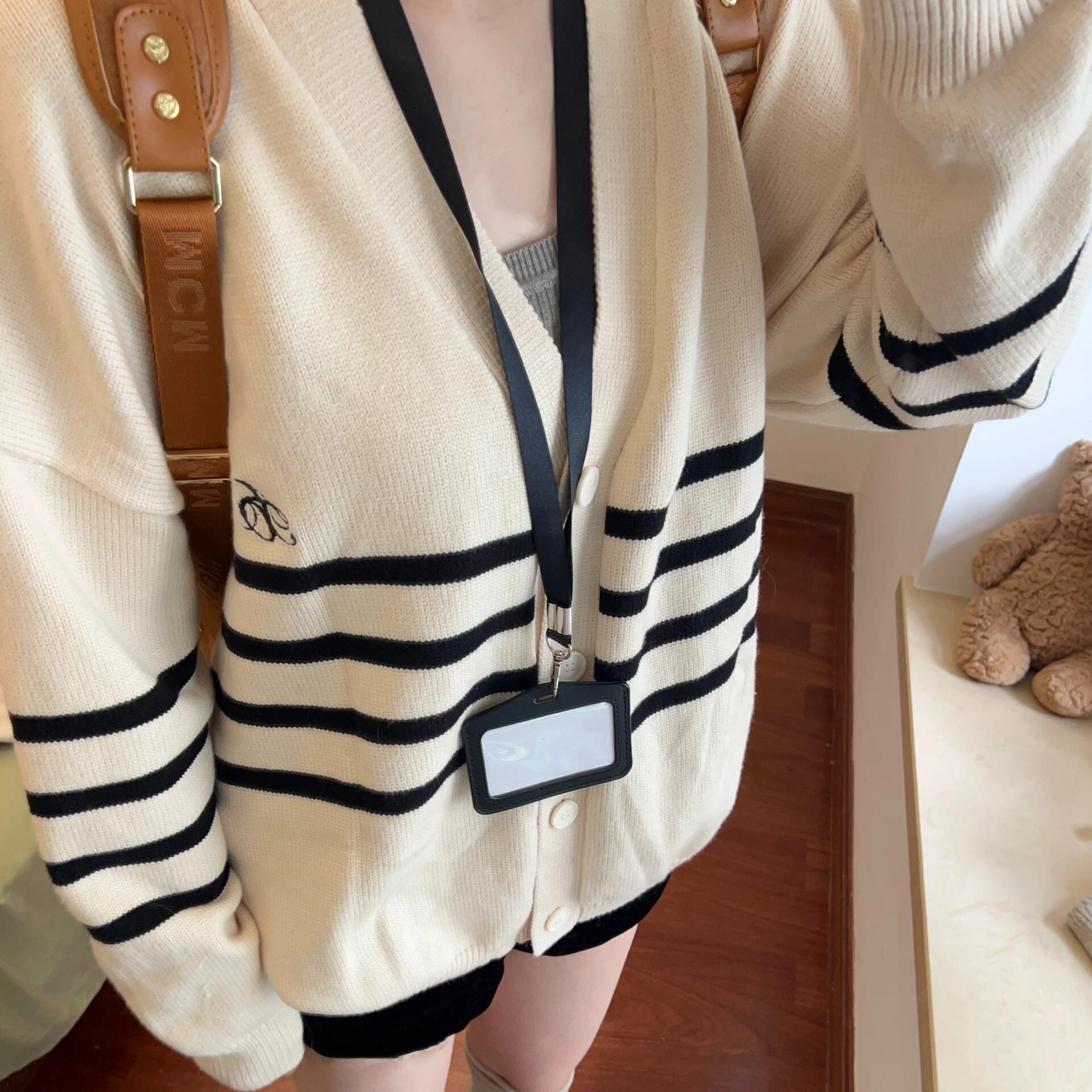 Striped V-neck Knitted Cardigan Sweater Women's Autumn 2024 New Women's Loose Lazy Style Versatile Jacket Top