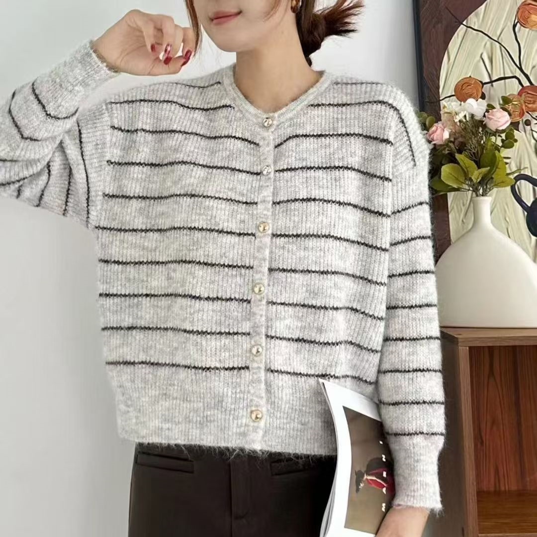 Autumn Women's Autumn Clothing Women's Knitted Jackets Women's Cardigan Sweater New 2024 Spring and Autumn Striped Tops