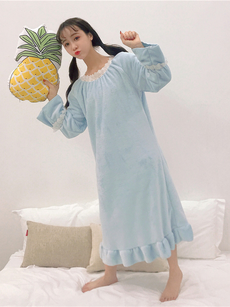 Real shot of autumn and winter velvet thickened white sweet flannel nightgown long-sleeved pullover pajamas for women's home wear