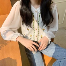 批发2026夏季新款韩版镂空钩花拼接蕾丝v领短款<b class='q'>开衫</b>雪纺衫小<b class='q'>衫</b><b class='q'>女</b>