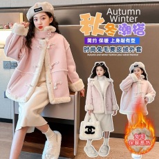 批发中式盘扣女童加绒外套儿童秋冬装2024新款冬装大童皮毛一体上衣潮