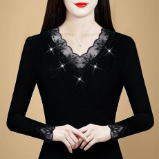 批发V领<b class='q'>打底衫</b>女新款蕾丝2026网纱外穿上衣洋气镂空妈妈打底小衫