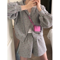 批发<b class='q'>韩国</b>chic复古减龄碎花连帽长袖<b class='q'>卫衣</b>外套+高腰阔腿短裤两件套