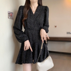 批发夏装<b class='q'>大码</b>女装桑稚同款波点一片式V领连衣裙系带裙M至4XL200斤