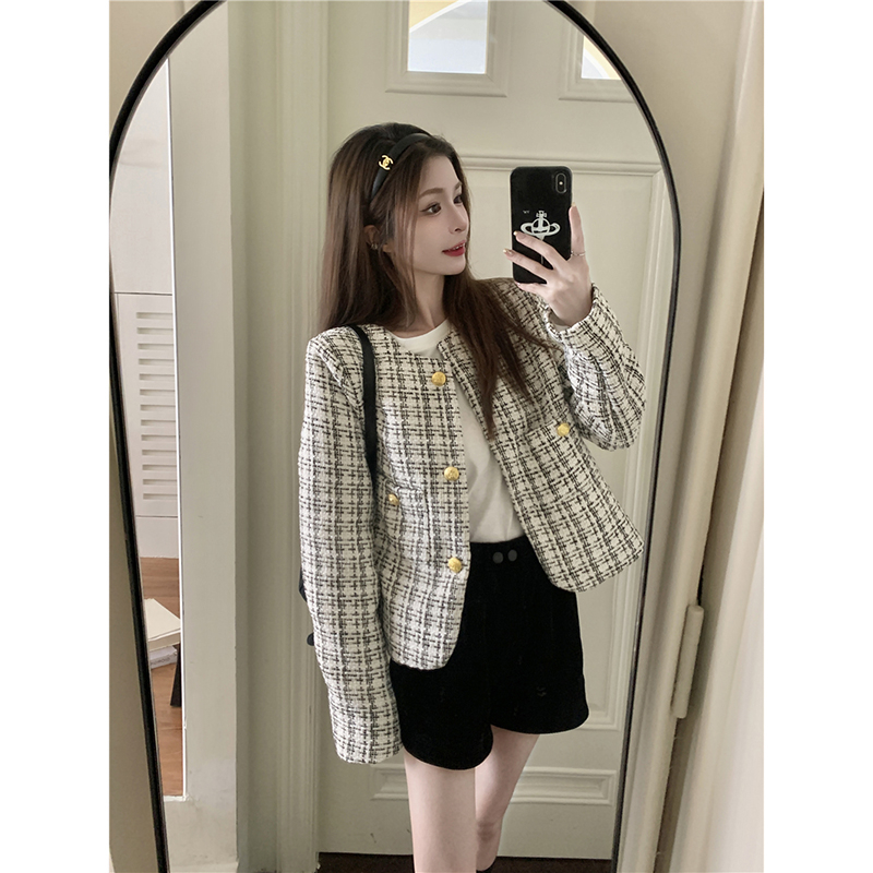 2024 new style small fragrant style jacket for women autumn retro plaid loose lady style high-end fashion long-sleeved top