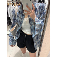 批发2025新款森系潮流蓝色格纹<b class='q'>衬衫</b>外套女宽松休闲遮肉中长款<b class='q'>衬衣</b>外穿