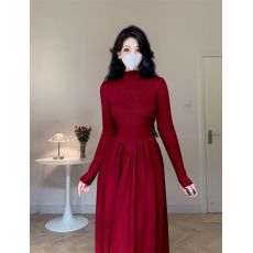 批发【圣诞红过年红】半高领收腰显瘦针织连衣裙秋冬韩版高级感打底裙