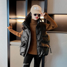 批发2024新款中大童羽绒棉马甲女童外穿亮面免洗坎肩宽松背心外套潮