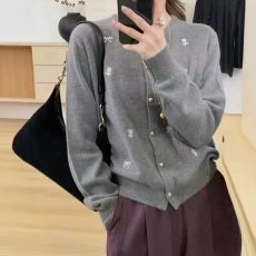 批发韩系单排扣蝴蝶结刺绣时尚毛衣女士秋季休闲百搭宽松显瘦别致上衣