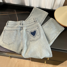 批发实拍冬复合绒爱心撞色口袋高腰直筒显瘦烟管九分大码牛仔长<b class='q'>裤子</b>女