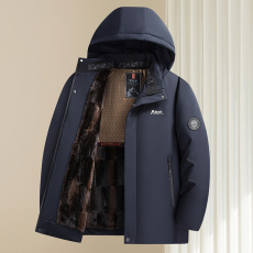 批发高品质冬季新款加棉加厚保暖防寒时尚宽松连帽中老年棉衣外套