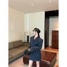 批发实拍实价 小香风<b class='q'>西装外套</b>女秋季新款高级感粗花呢复古中长款西服