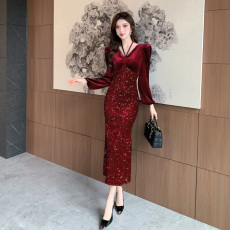 批发视频实拍2026春季新款v领金<b class='q'>丝绒</b>亮片长裙包臀<b class='q'>连衣裙</b>