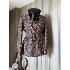 批发violaLP狩猎衬衫2026春秋新款时髦休闲设计感印花衬衣外套女