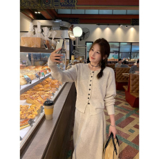 批发复古针织衫高腰半身裙套装女今年秋冬新款气质开衫搭配裙子两件套