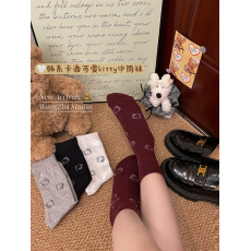 批发实拍实价 韩系卡通图案猫咪<b class='q'>袜子</b>减龄潮流中筒袜四季袜靴袜