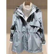 批发大品牌折扣外贸<b class='q'>原</b><b class='q'>单</b>女装撤专柜宽松冲锋衣蓝色连帽衫风衣外套春秋