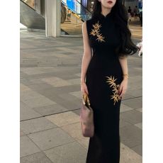 批发高级新中式秋<b class='q'>冬</b>厚款花色改良2026新款温柔文艺范旗袍尊为金竹