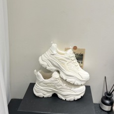 批发厚底老爹鞋女2024秋冬新款小个子增高休闲<b class='q'>运动鞋</b>夏透气轻便小白鞋