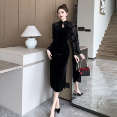 批发实拍  新中式蕾丝拼接<b class='q'>改良</b><b class='q'>旗袍</b>秋冬气质新款金丝绒开叉连衣裙