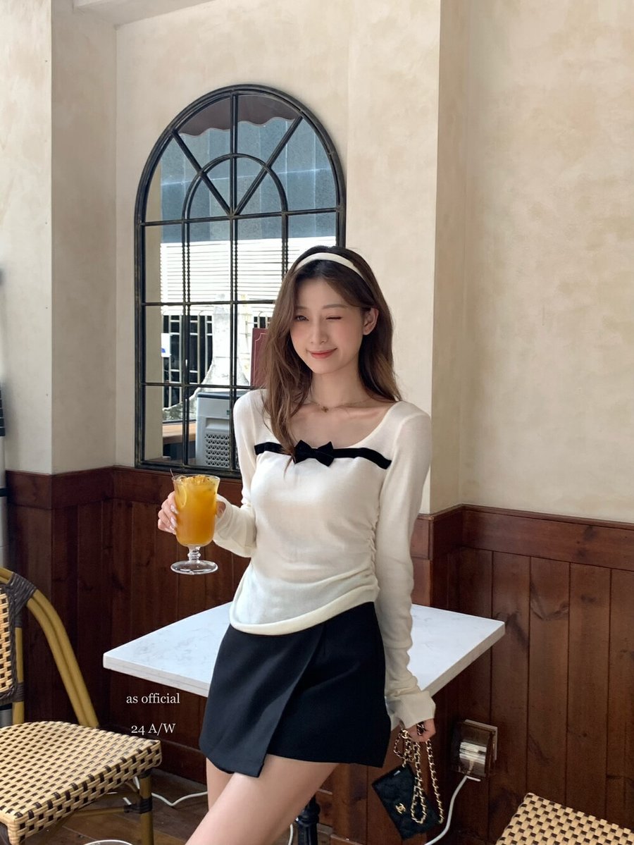 프랑스식 나비 매듭 광장 칼라 긴팔 티셔츠 여성 가을 몸매 가꾸기 슬림해 보이는 Chic 명중 낮음 셔츠