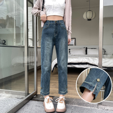 批发实拍 春季新款设计高腰梨型身材牛仔裤女显瘦开叉九分直筒大码裤