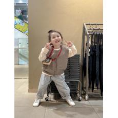 批发<b class='q'>儿童</b>纯色无袖针织<b class='q'>马甲</b>百搭男女童宝宝毛衣<b class='q'>背心</b>