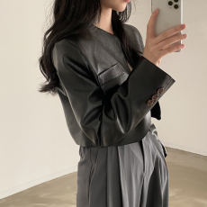 批发己出货 INS 新款复古设计感小个子早春皮衣夹克