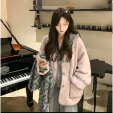 批发鱼er冬日恋岛设计师高定羊毛小香风<b class='q'>贝壳</b>绣秋冬保暖时髦外套女